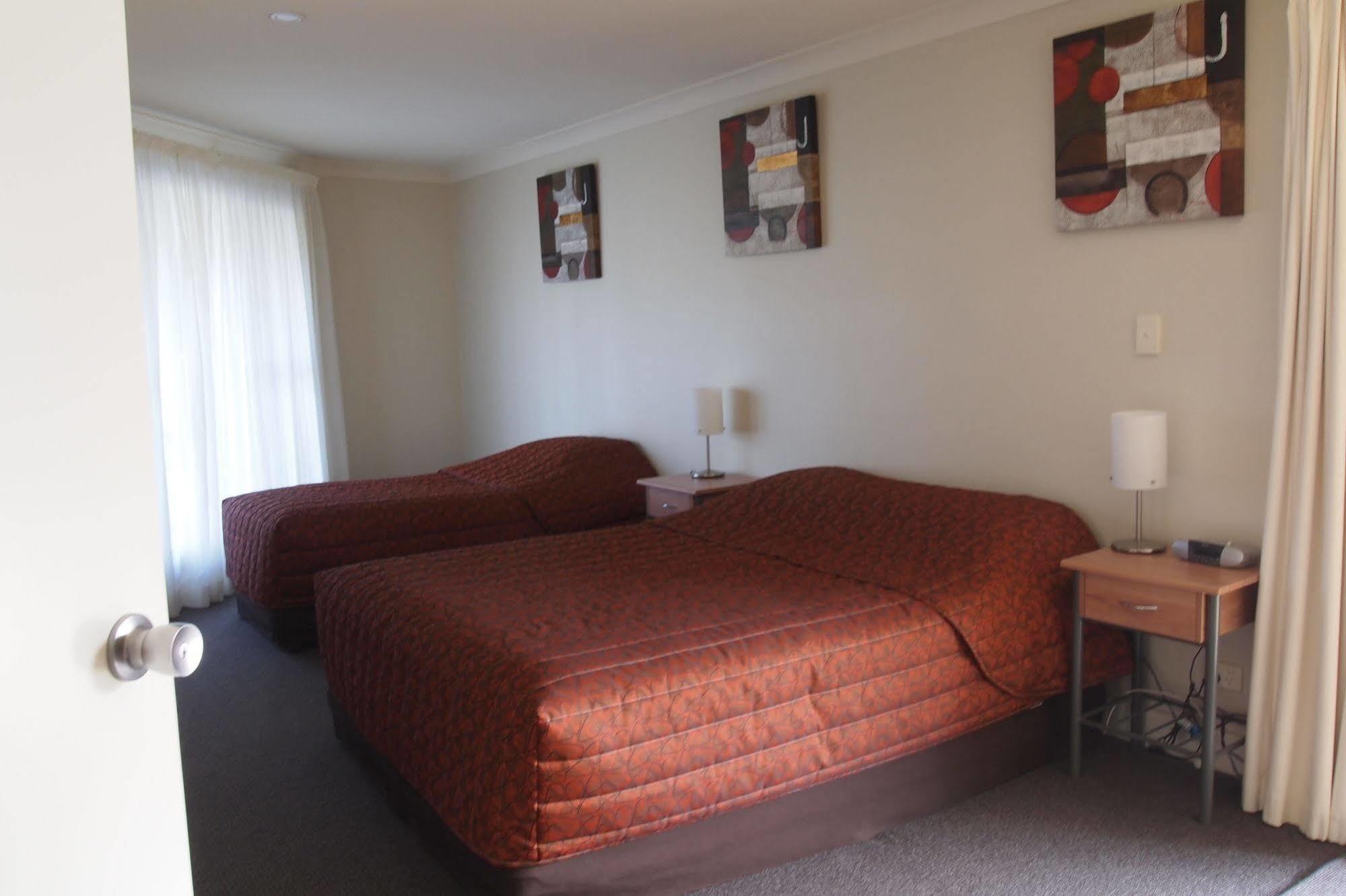 Alexander Cameron Suites Пенола Екстер'єр фото