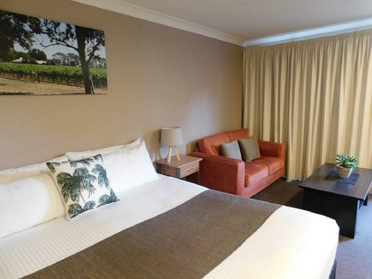 Alexander Cameron Suites Пенола Екстер'єр фото